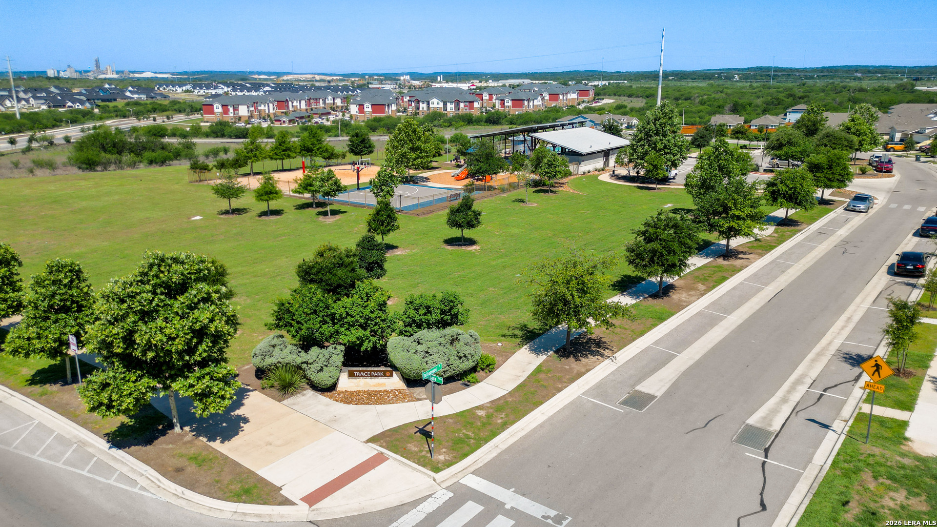 main property photo 25