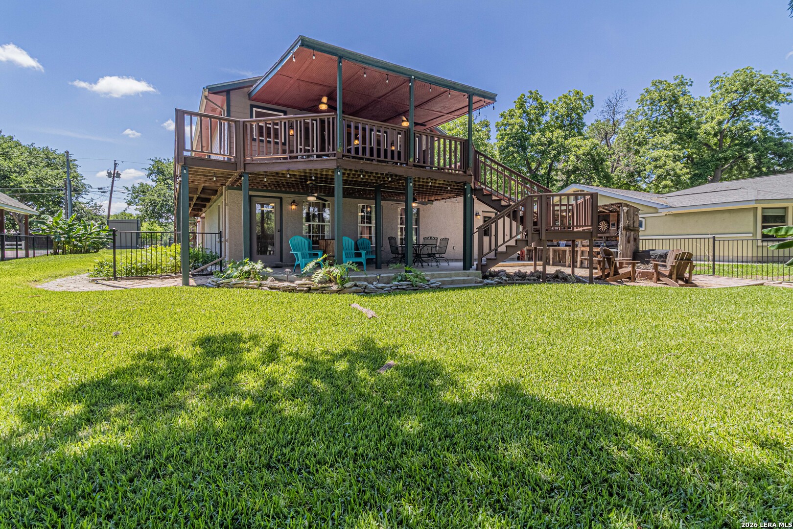 main property photo 6