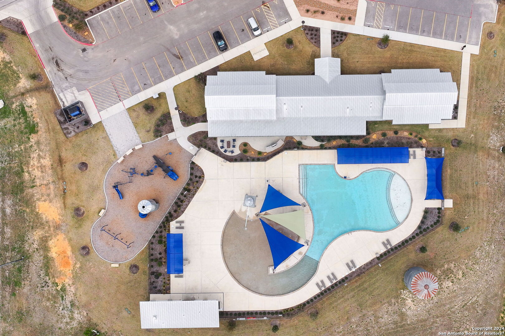 main property photo 22