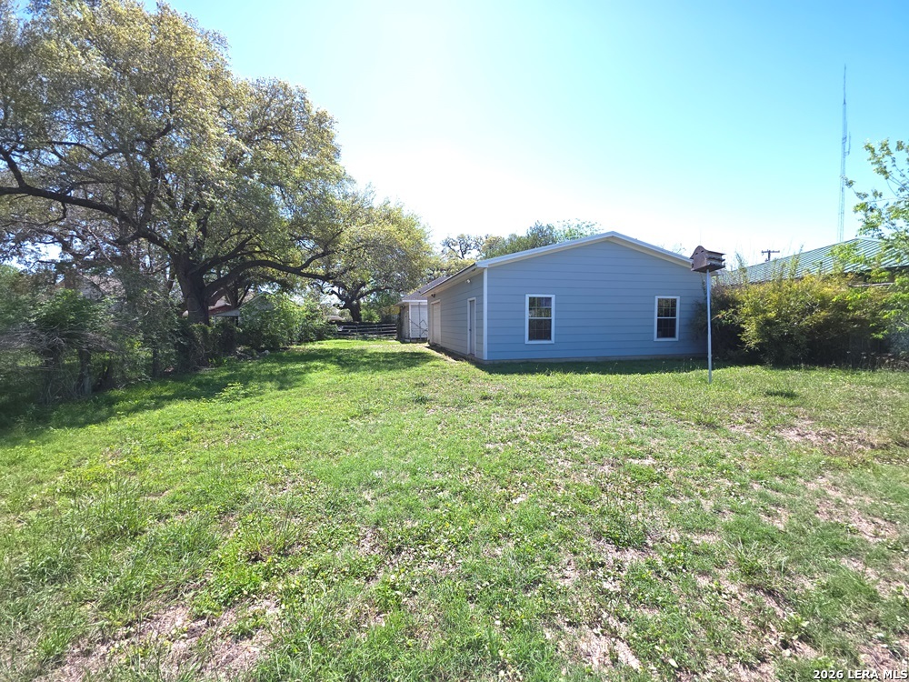 main property photo 33