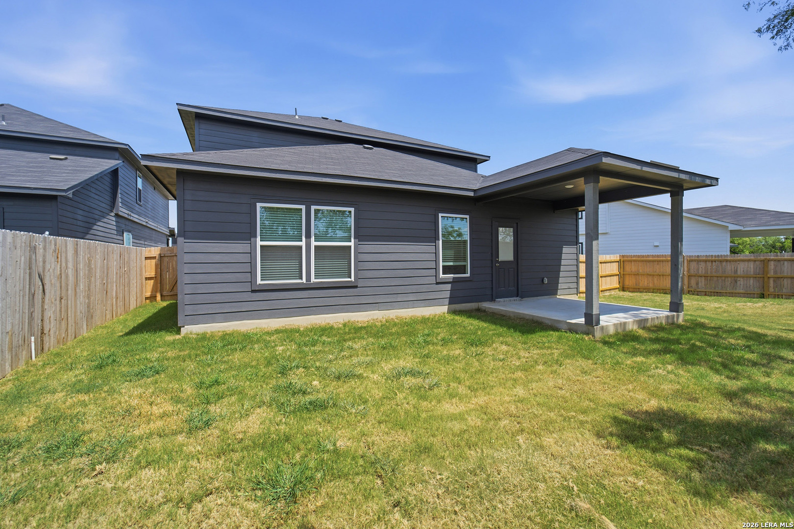 main property photo 30