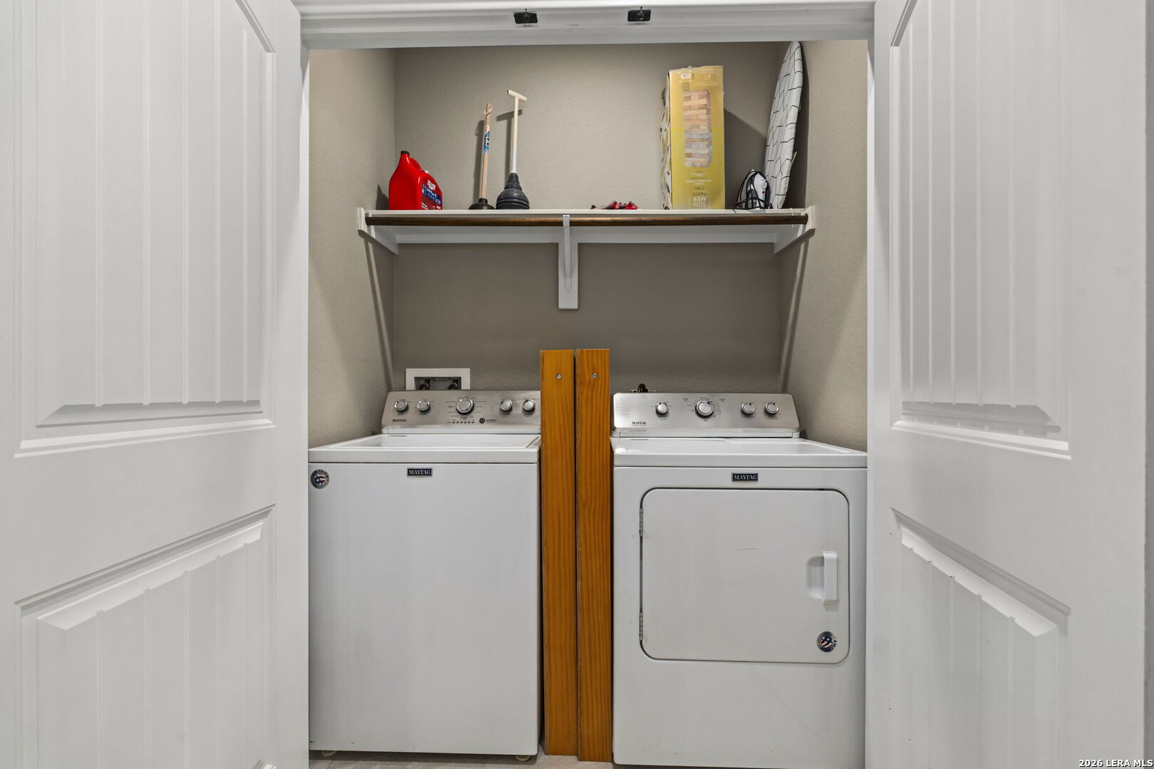 main property photo 14