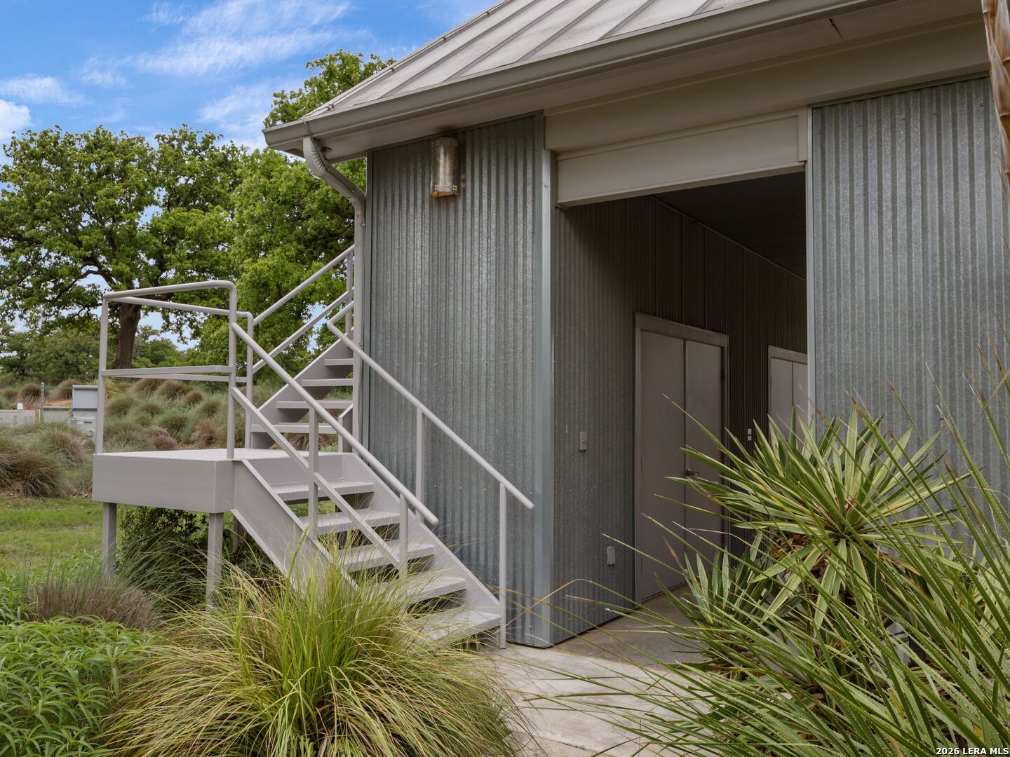 main property photo 49