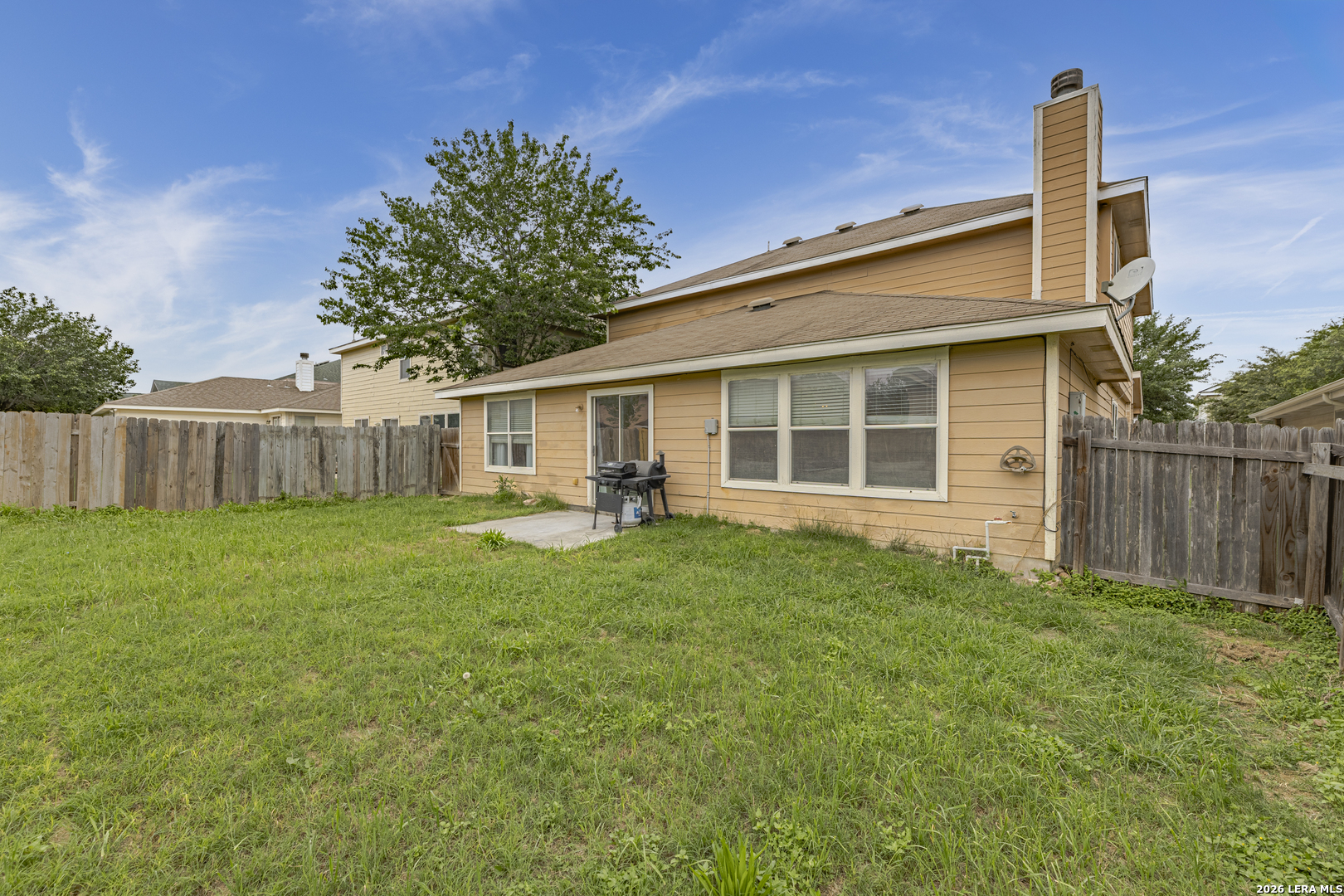main property photo 32