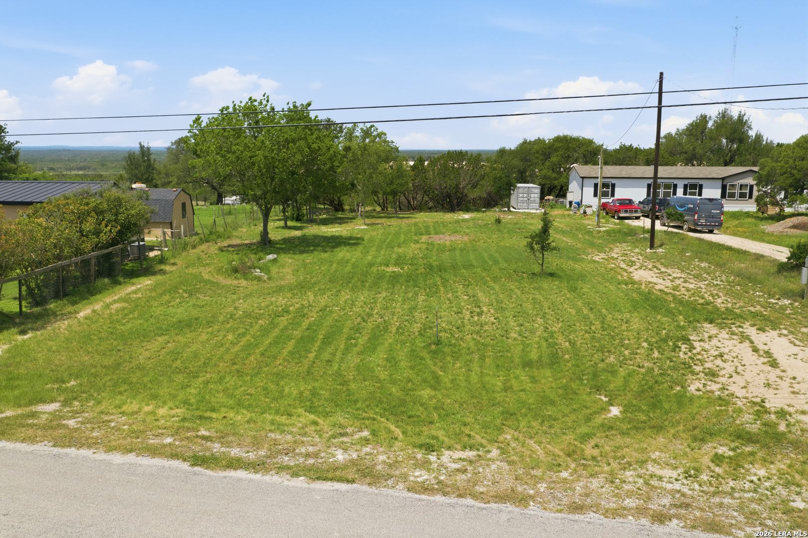 main property photo 15
