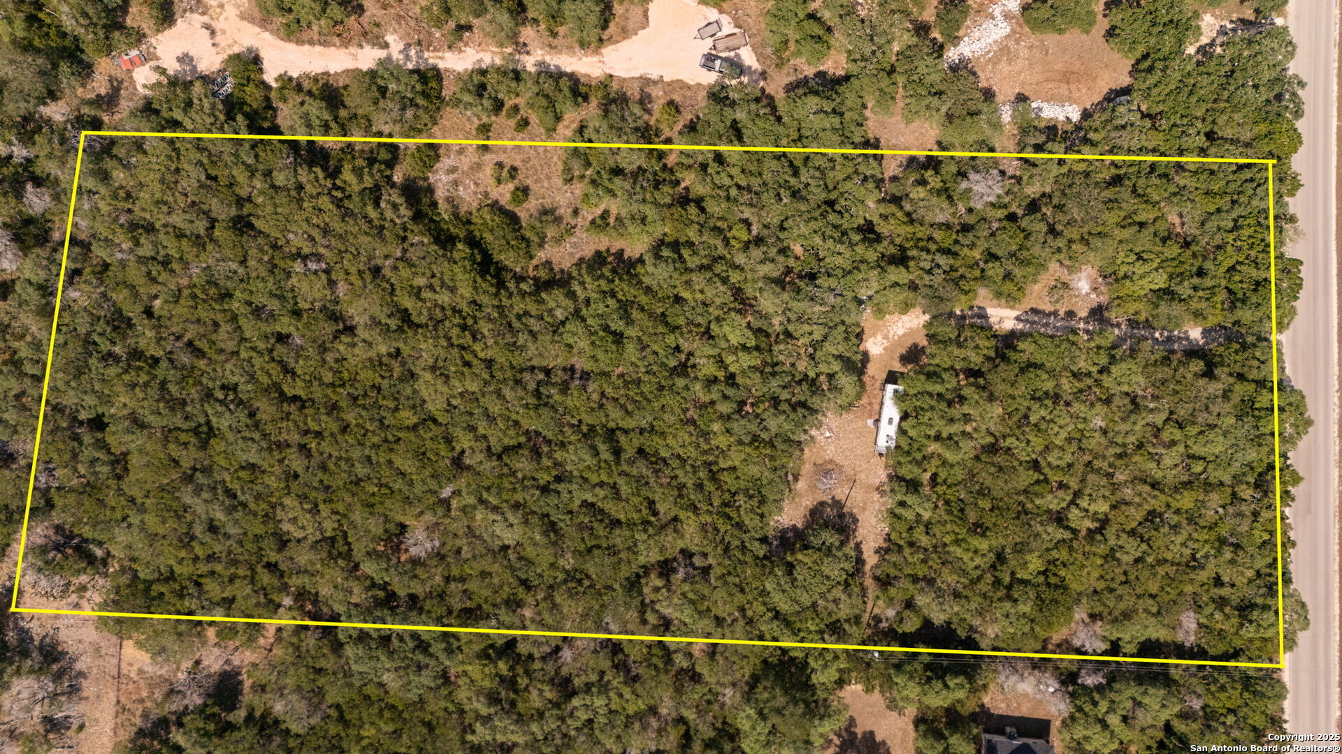 main property photo 27