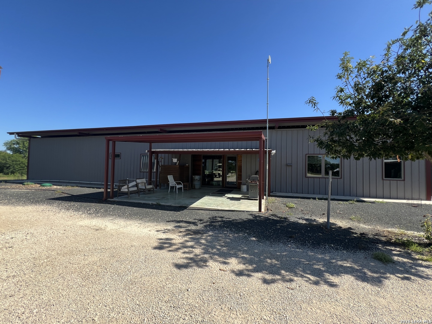 main property photo 15