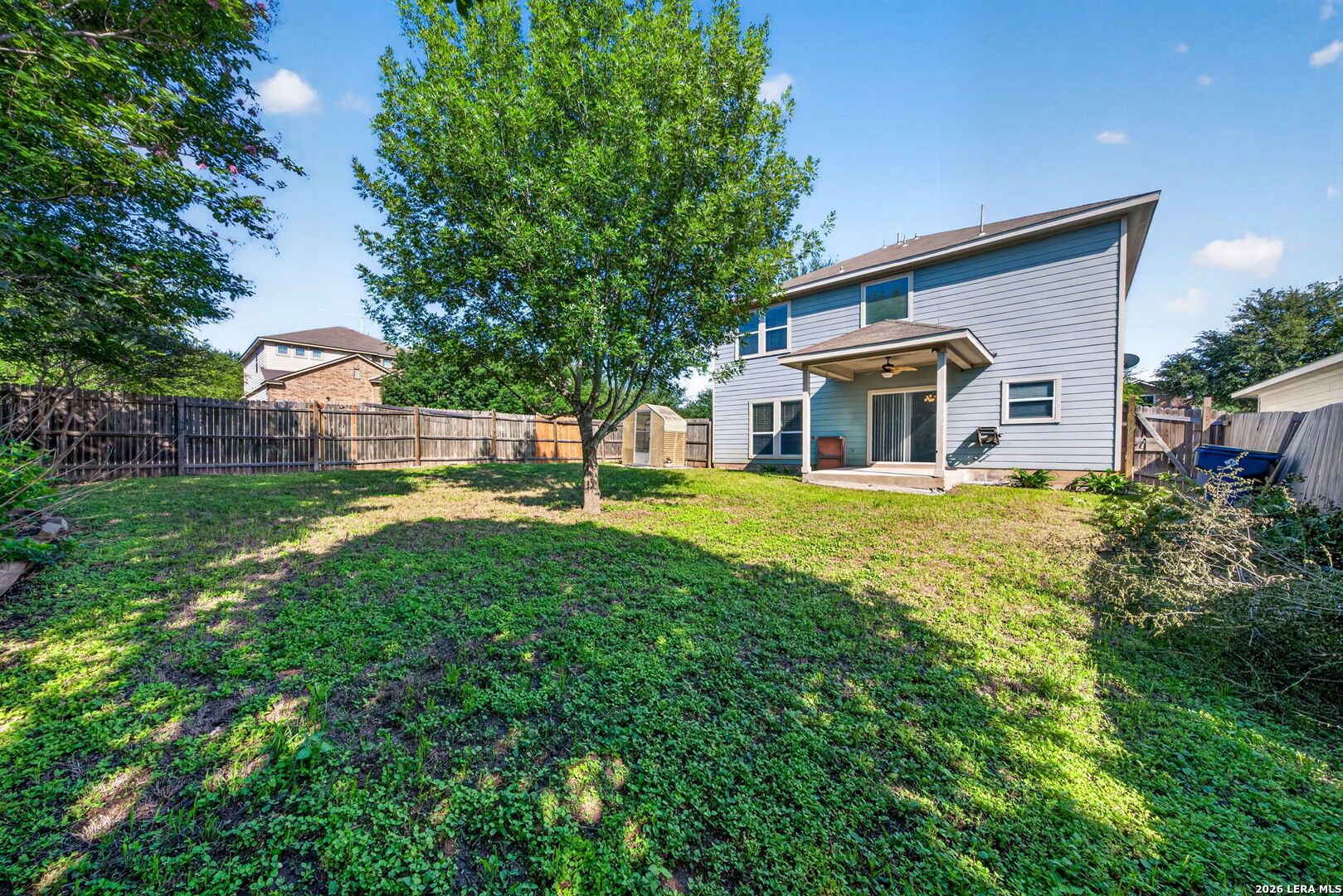 main property photo 28