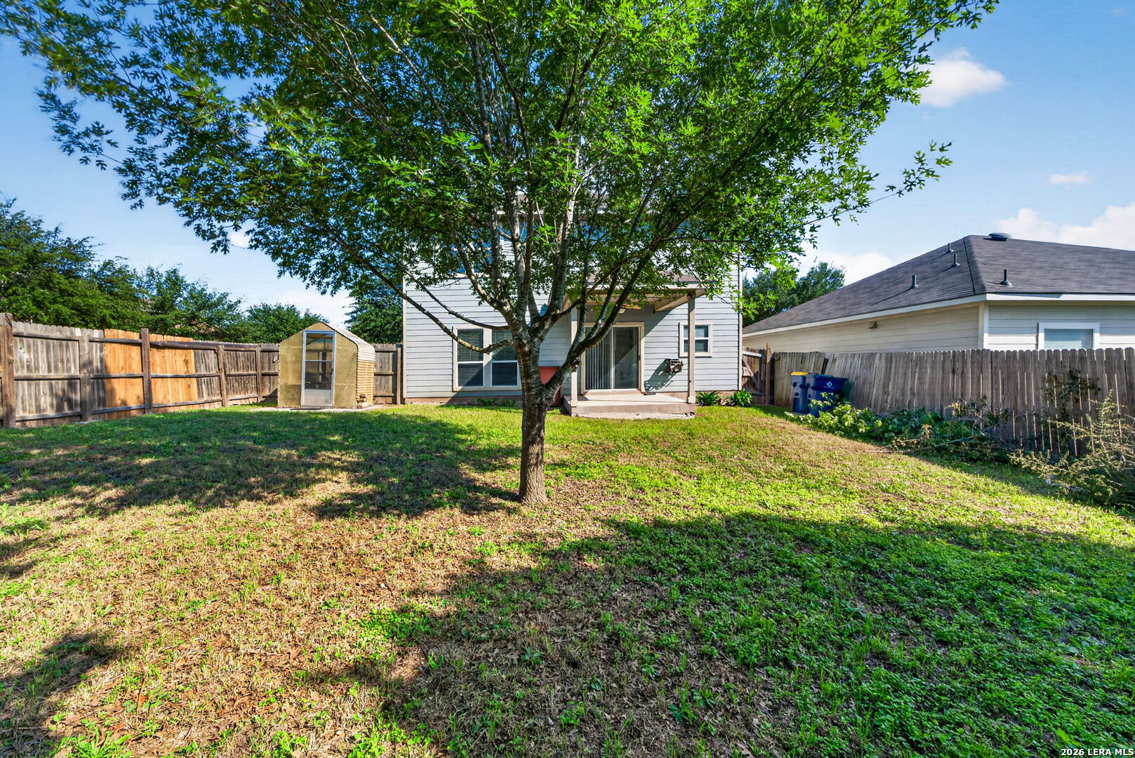 main property photo 29