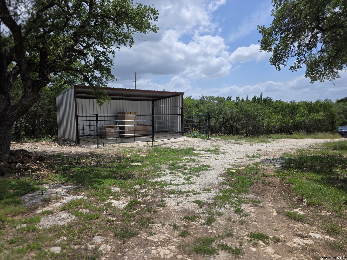 main property photo 9