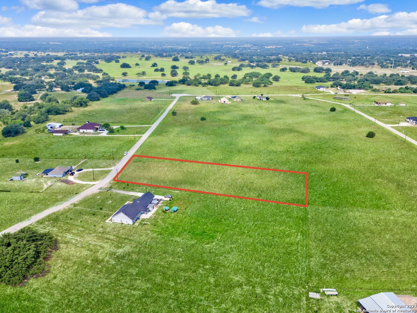 main property photo 3