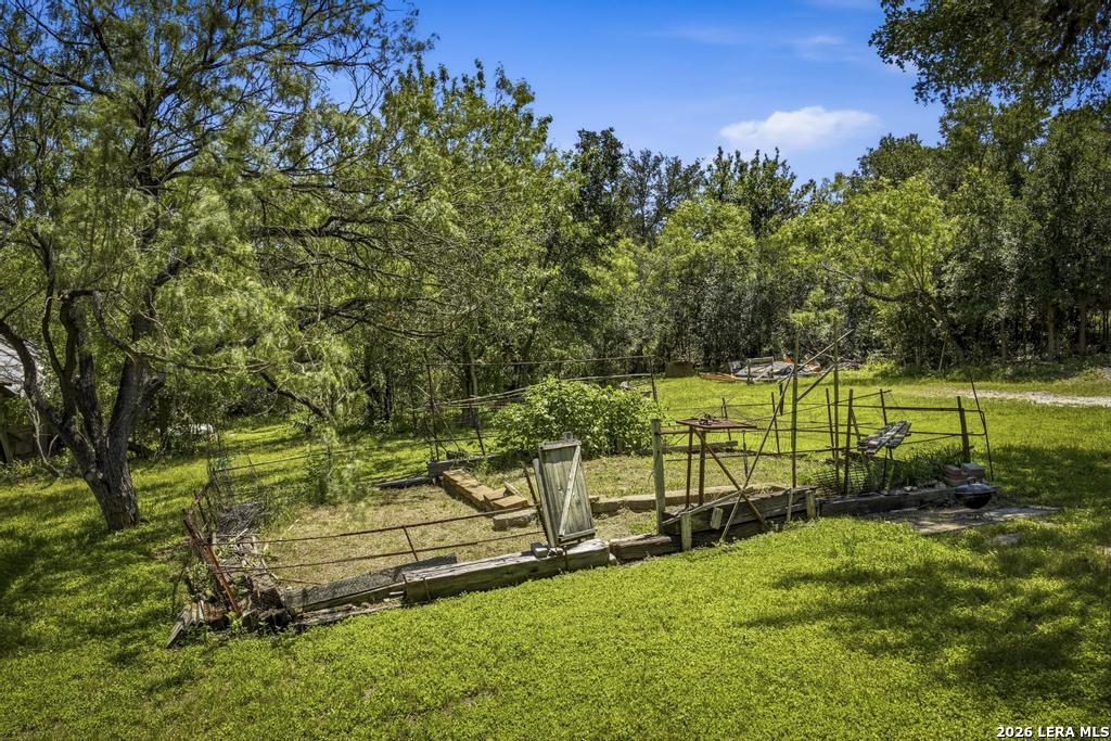 main property photo 37