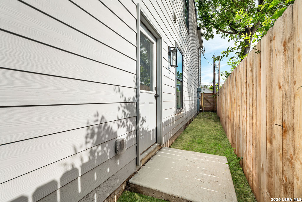 main property photo 75