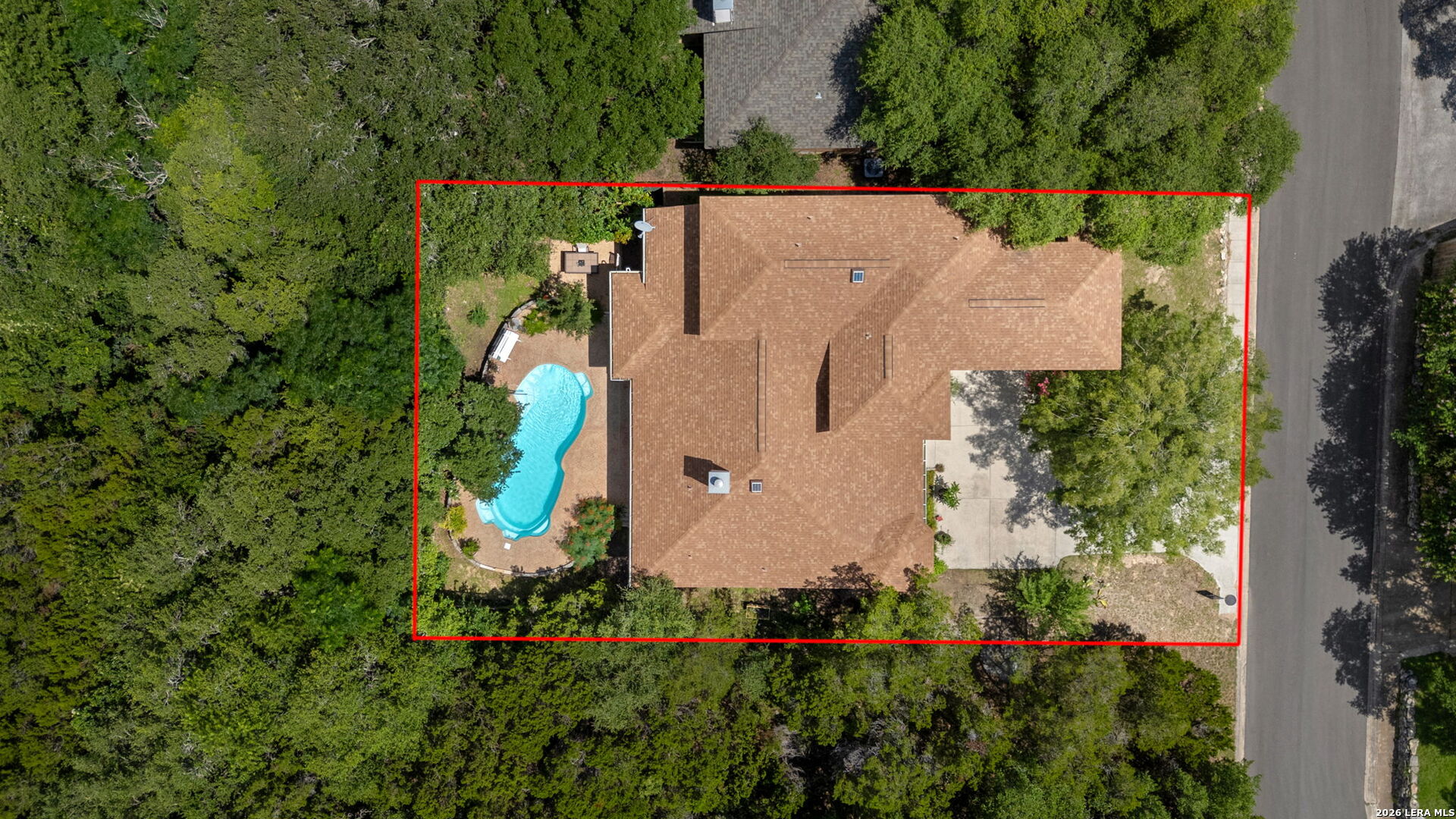 main property photo 43