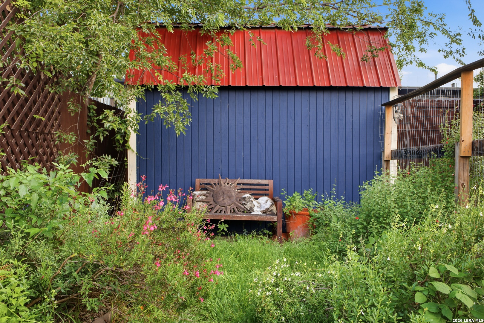 main property photo 29