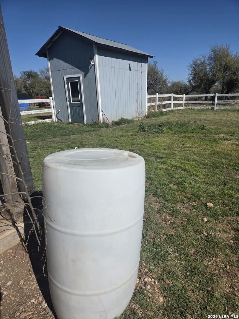 main property photo 31