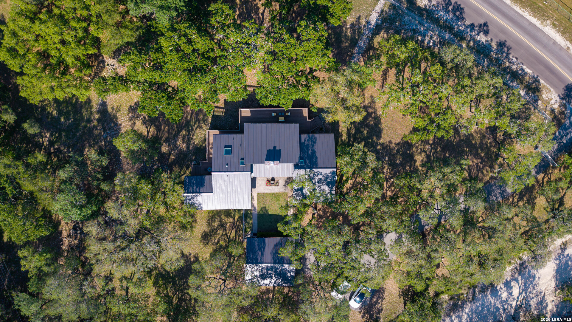 main property photo 31