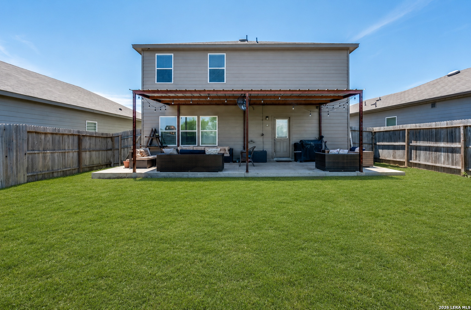 main property photo 16