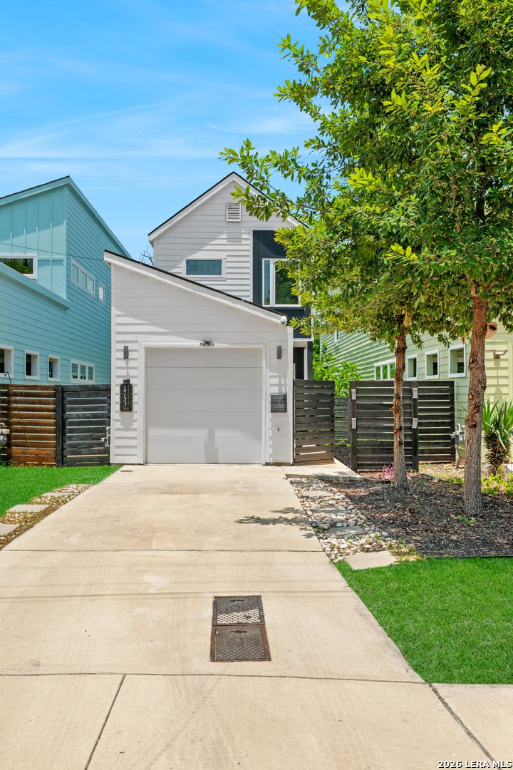 main property photo 22