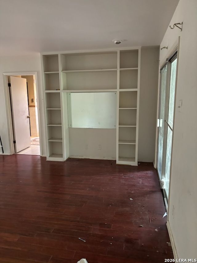 main property photo 13