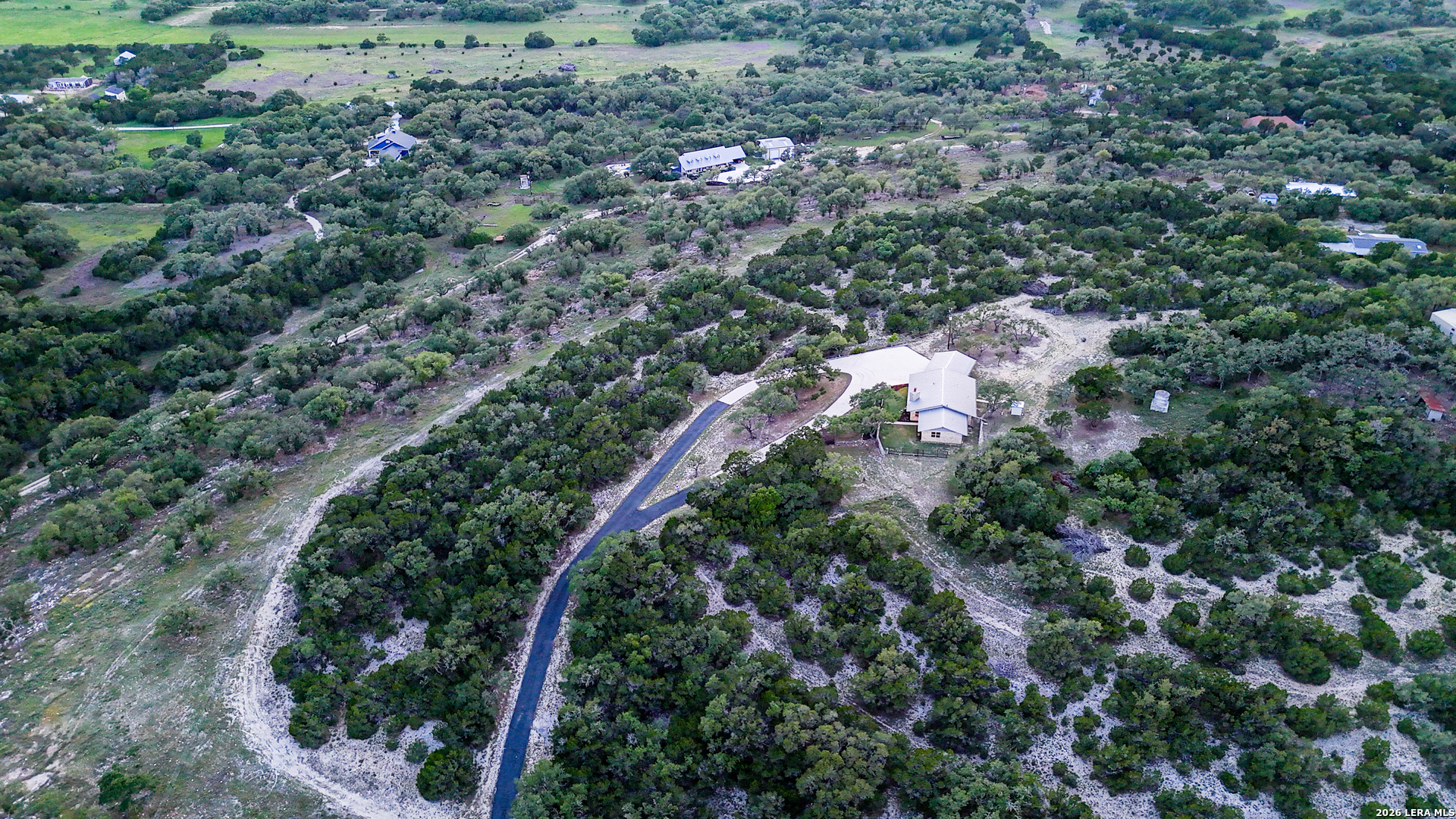 main property photo 11