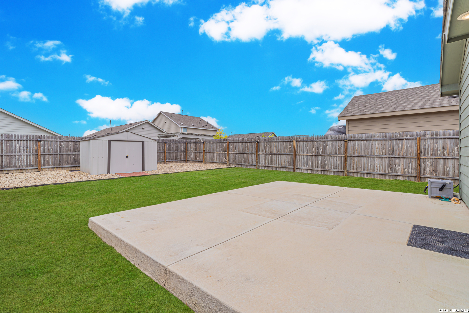 main property photo 13