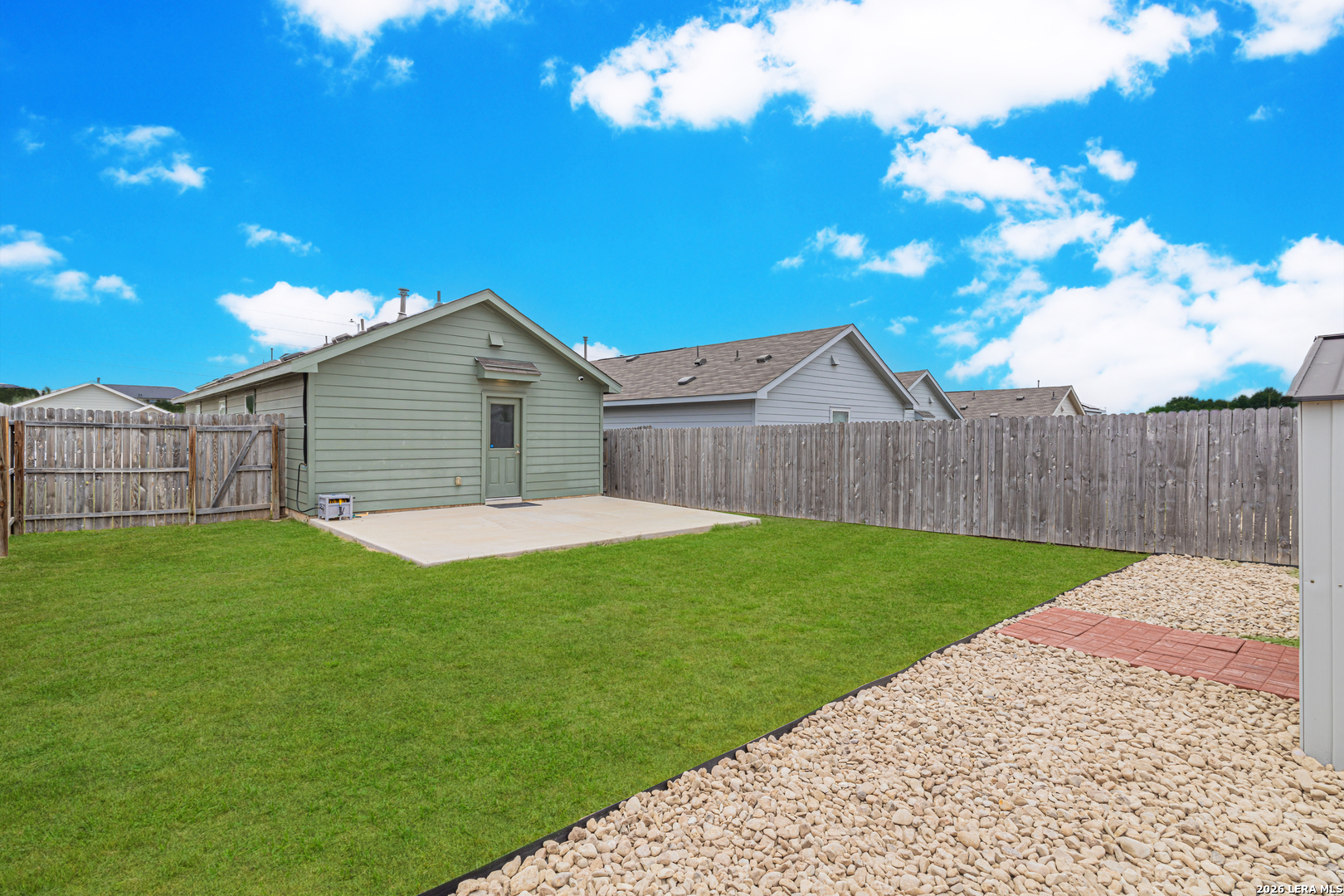 main property photo 14