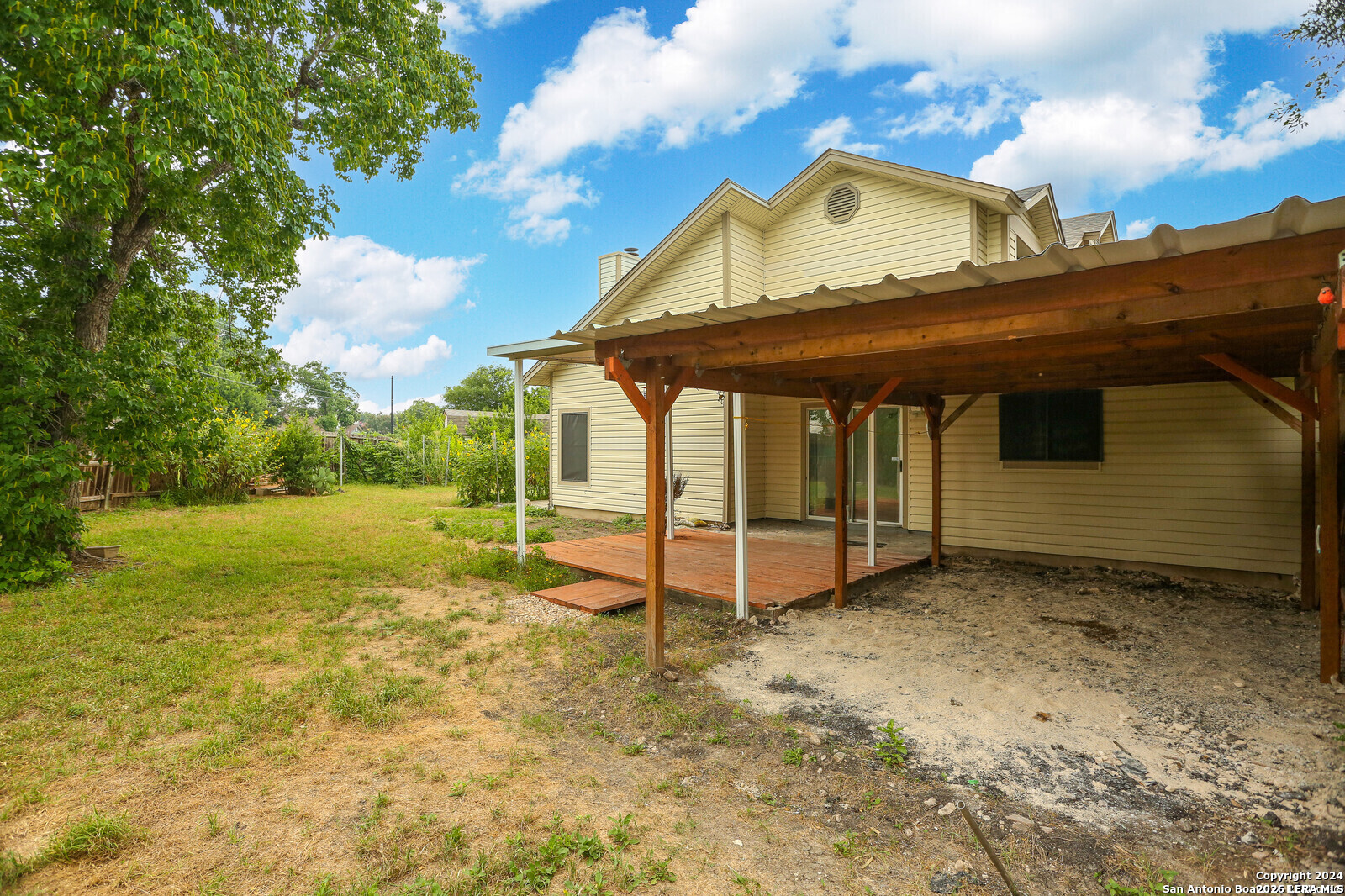 main property photo 22