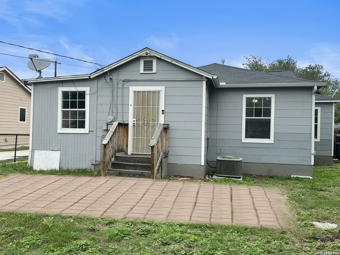 main property photo 28