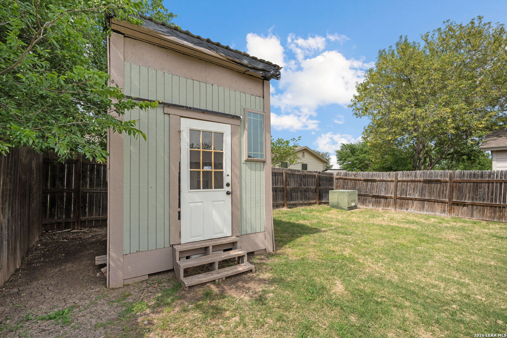 main property photo 23