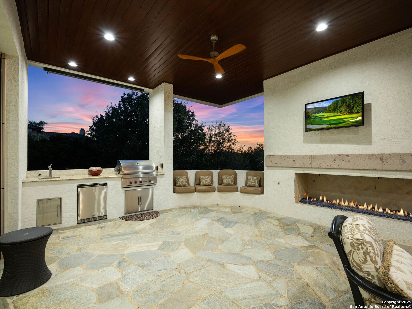 main property photo 47