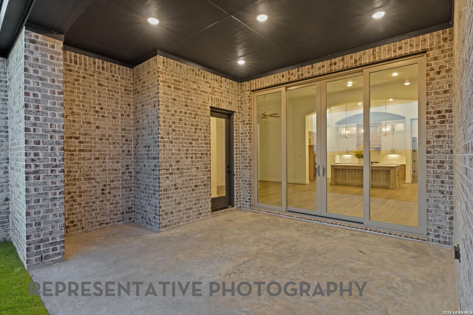 main property photo 18