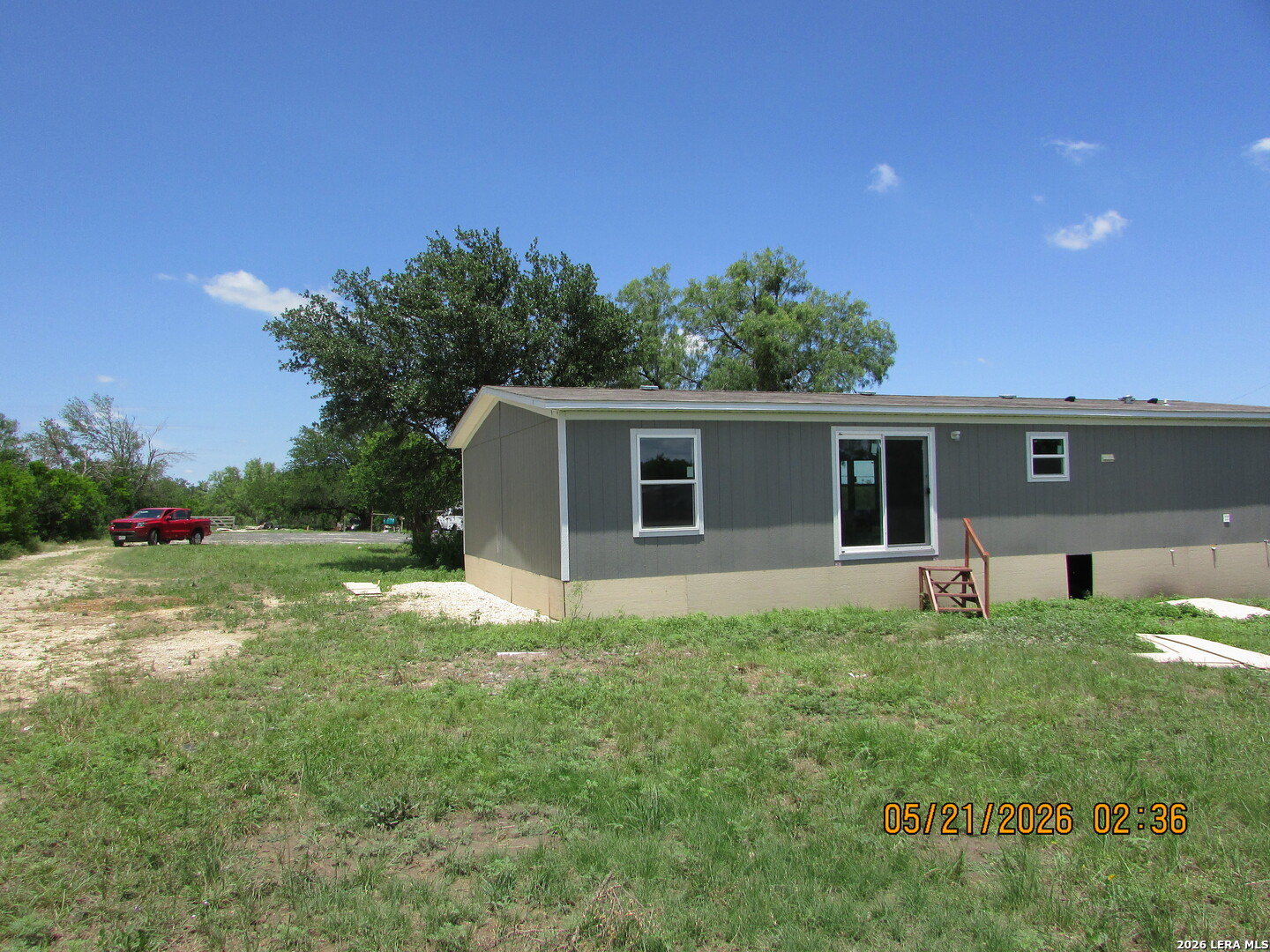 main property photo 3