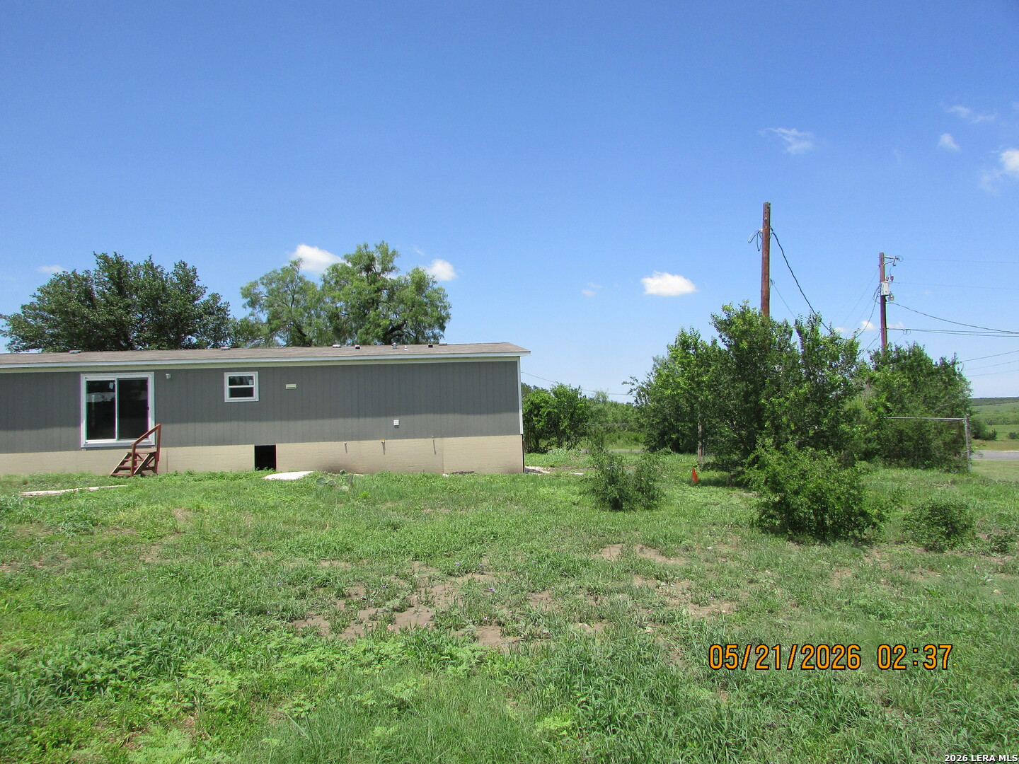 main property photo 6