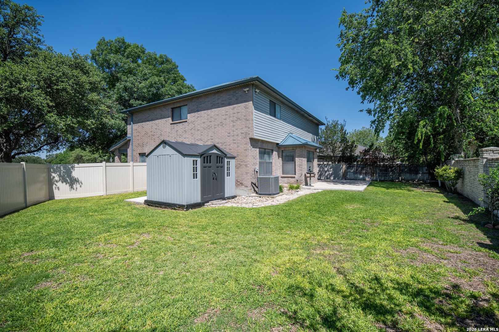 main property photo 29