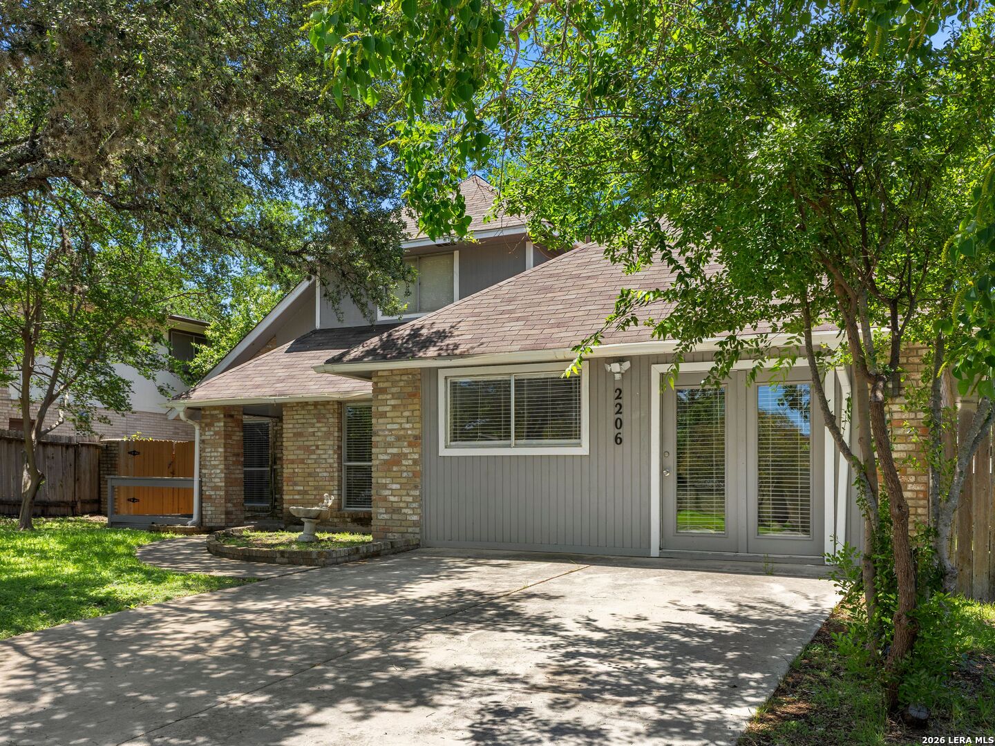 main property photo 41