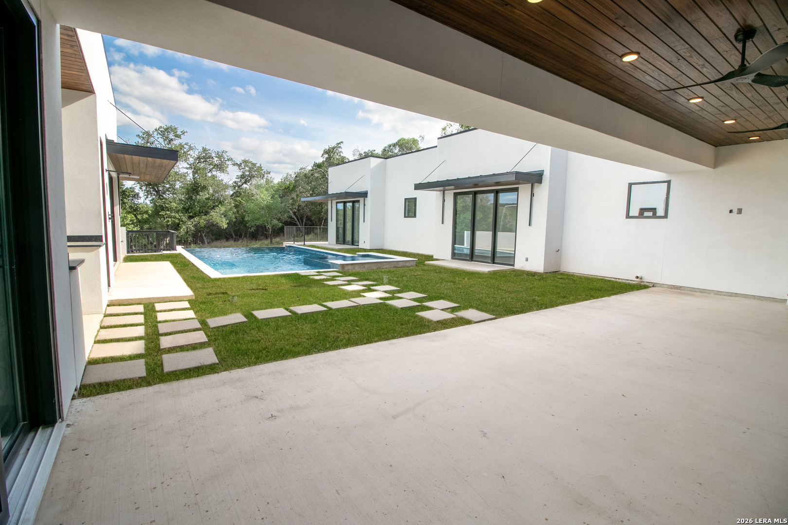 main property photo 56