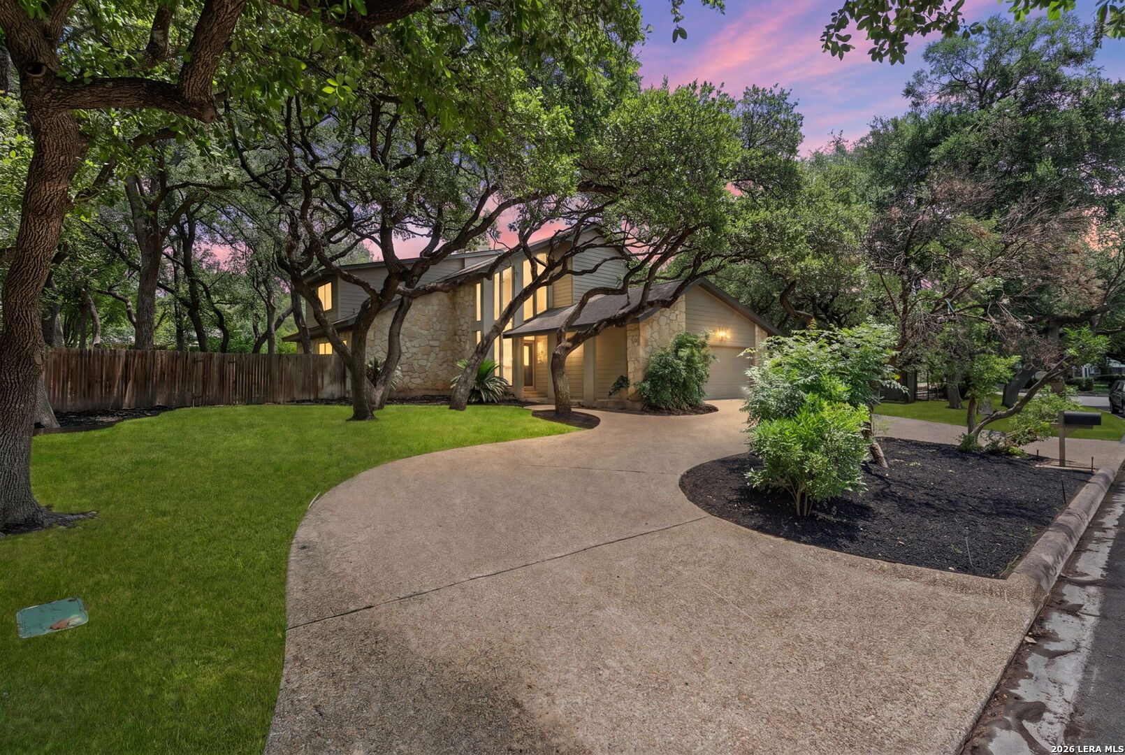 main property photo 3