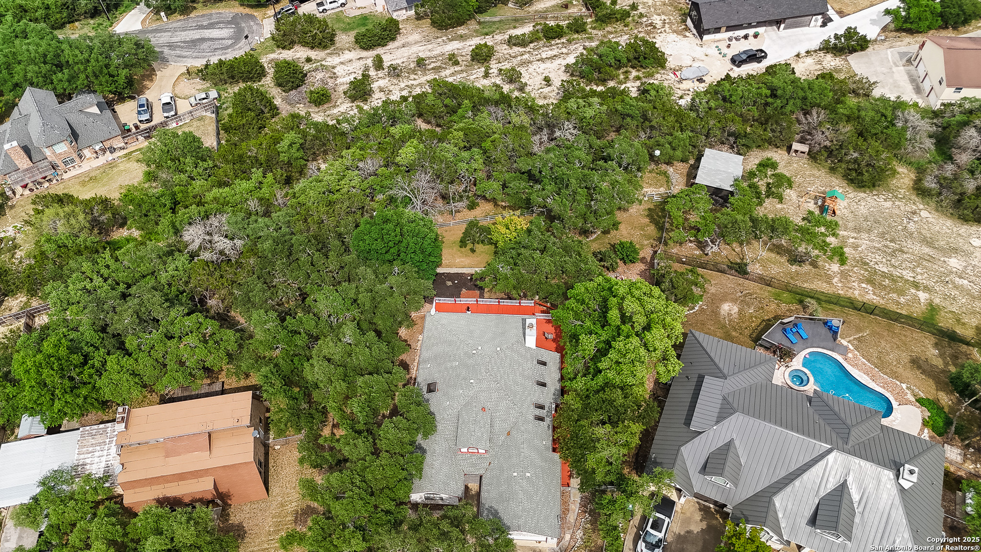 main property photo 41