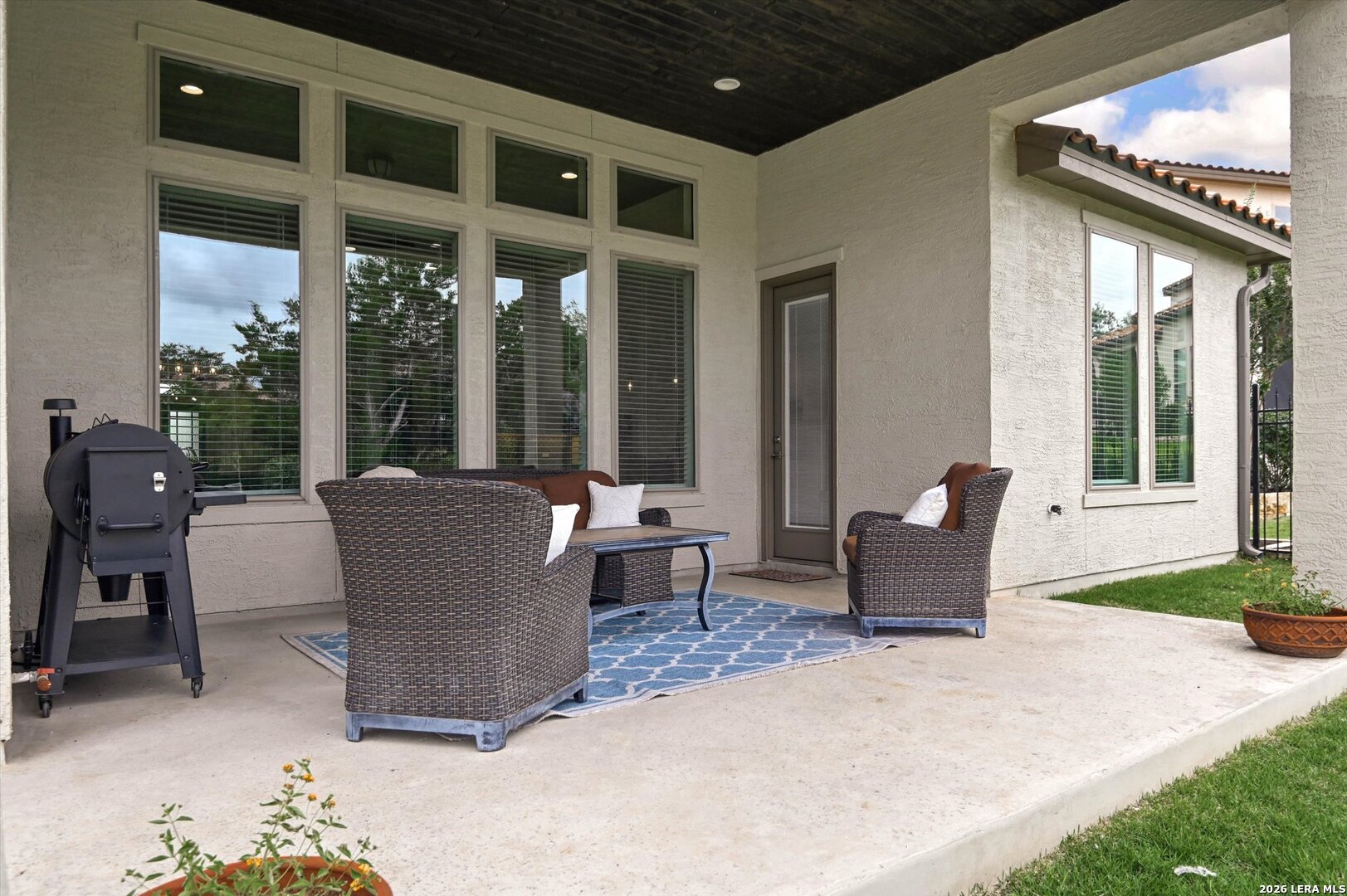 main property photo 50