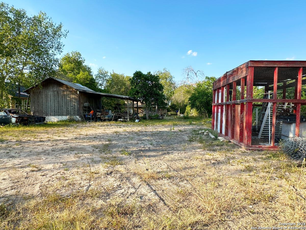 main property photo 29