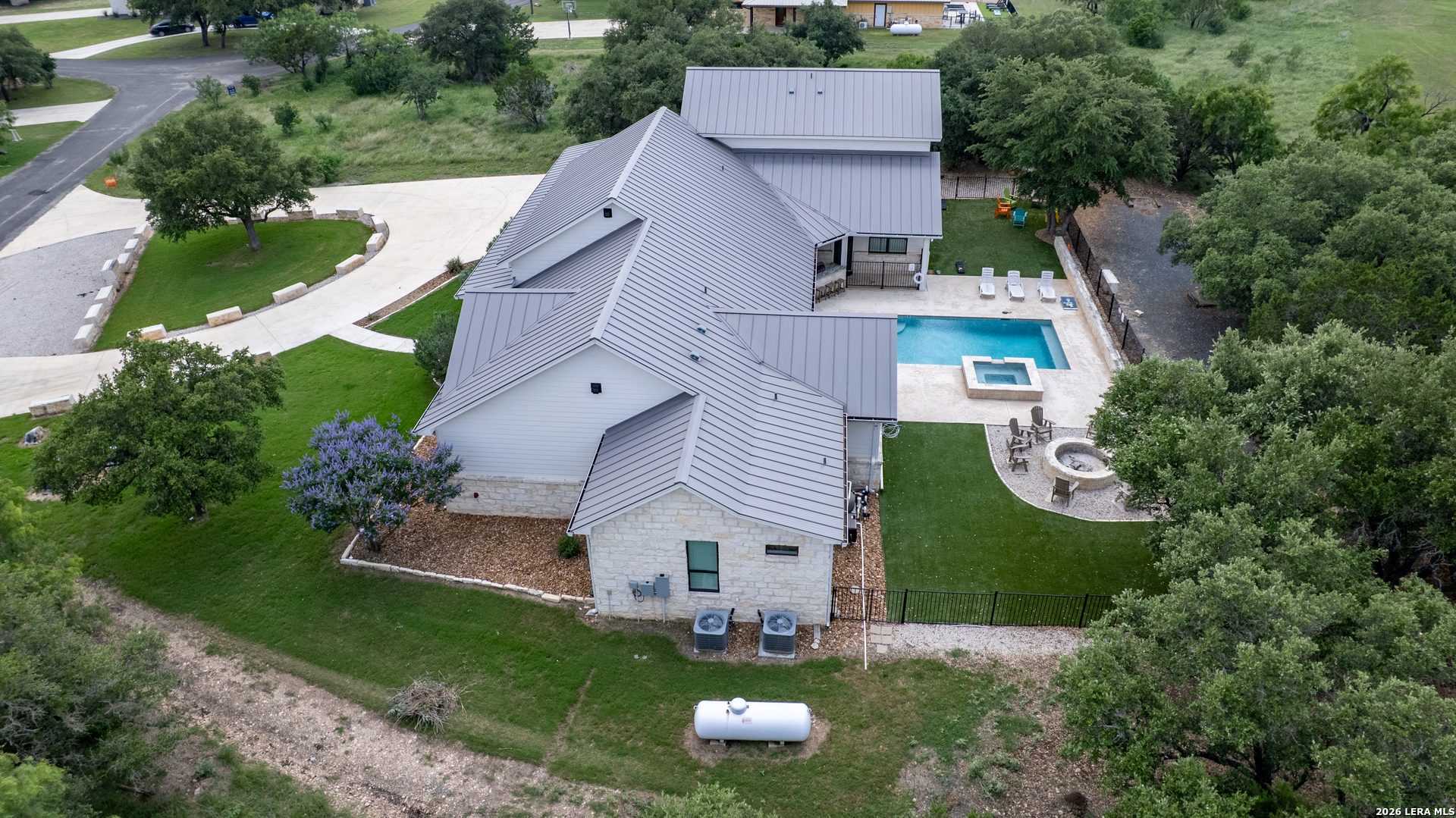 main property photo 59