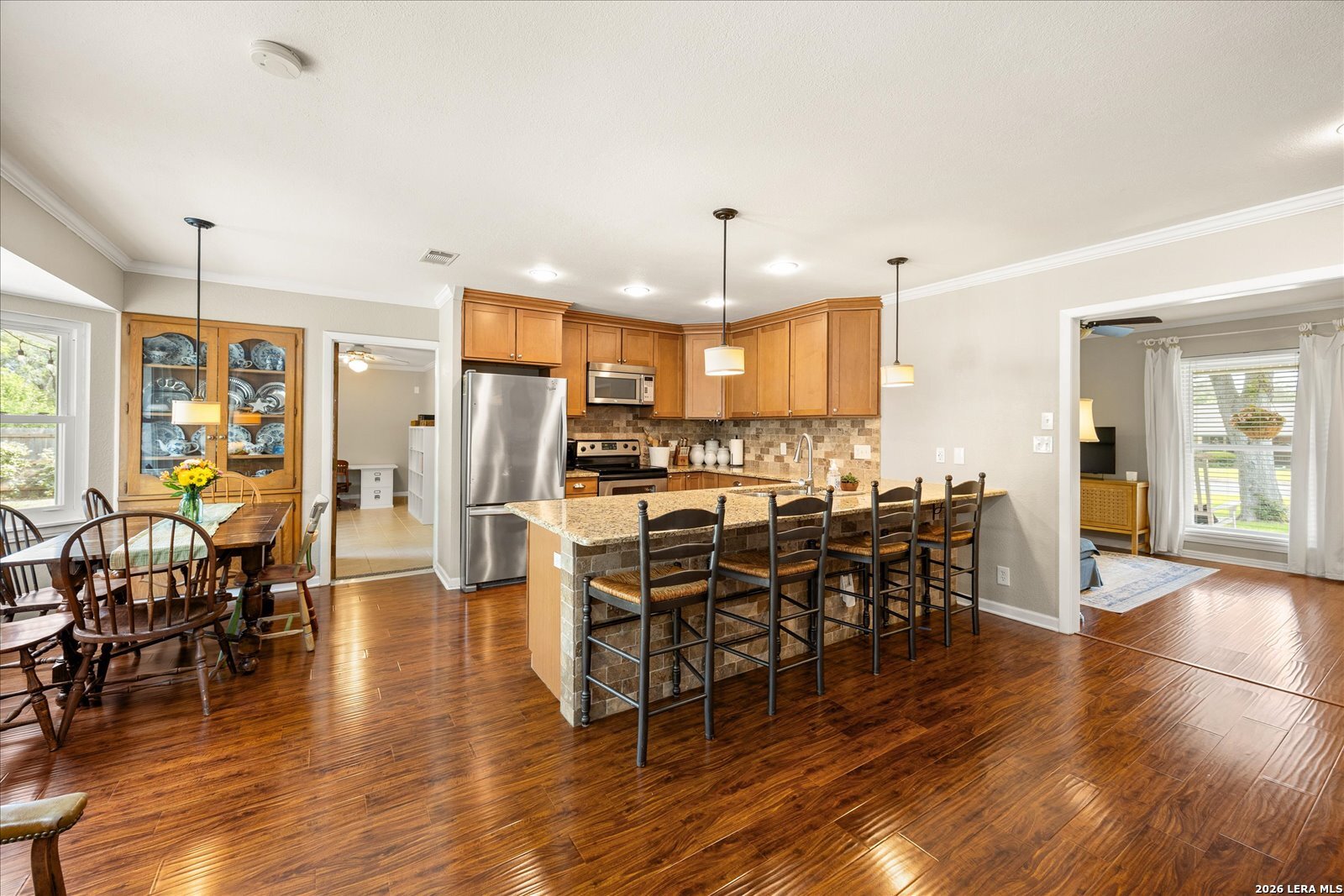 main property photo 13