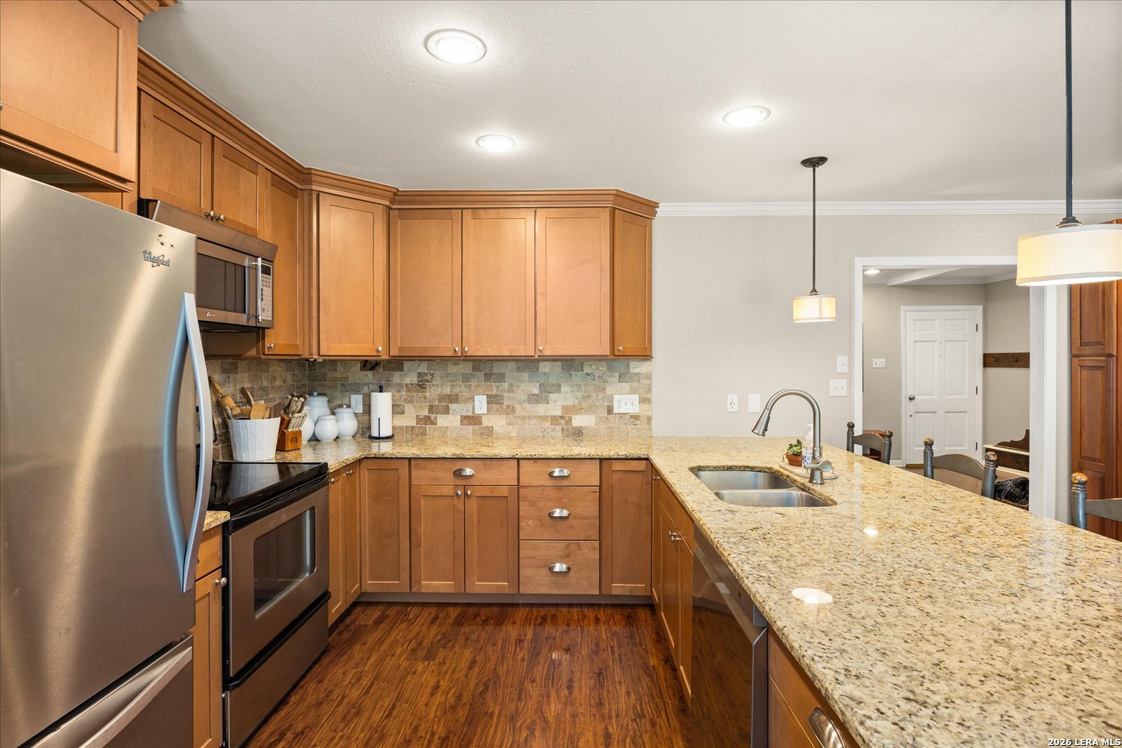 main property photo 15
