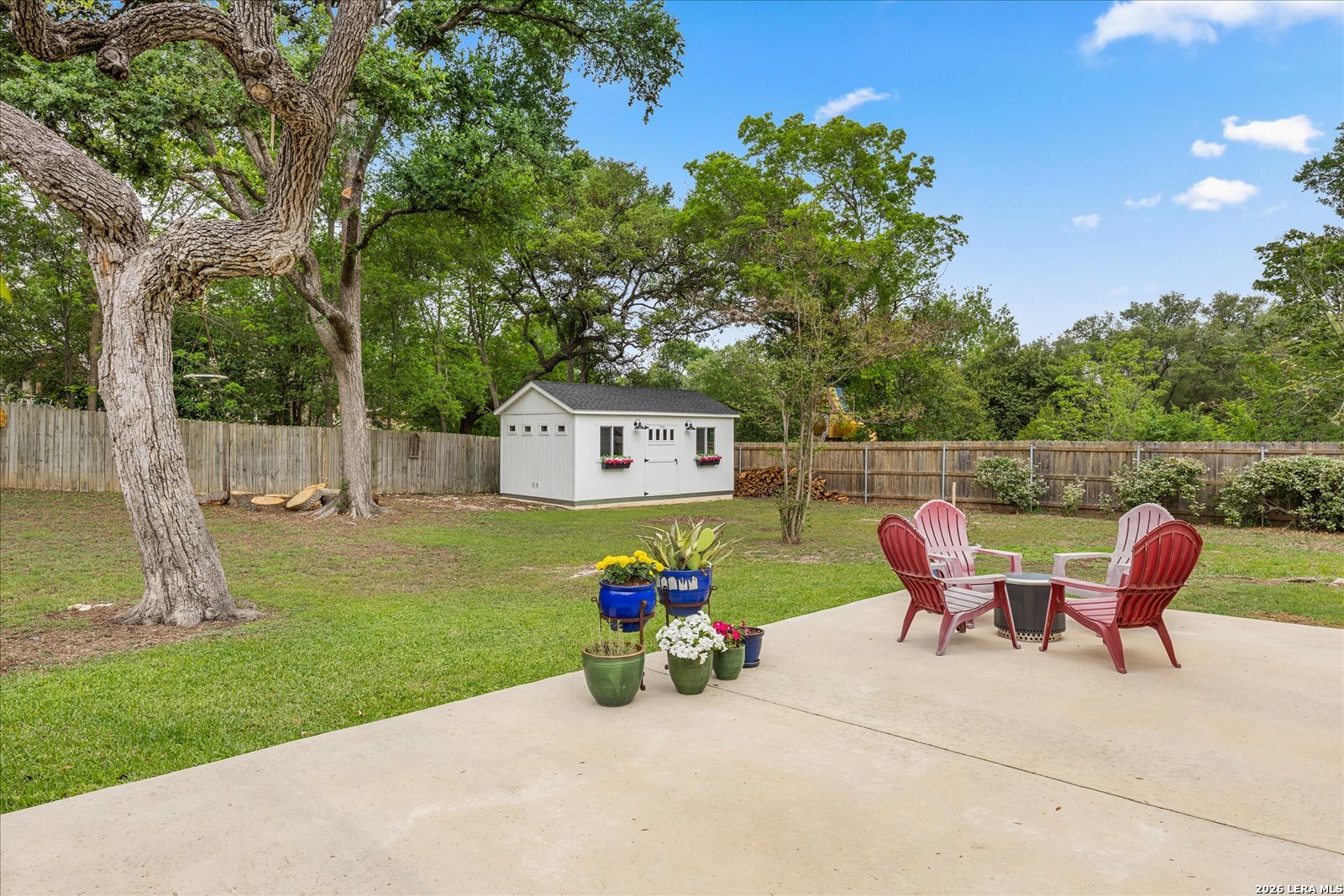 main property photo 28