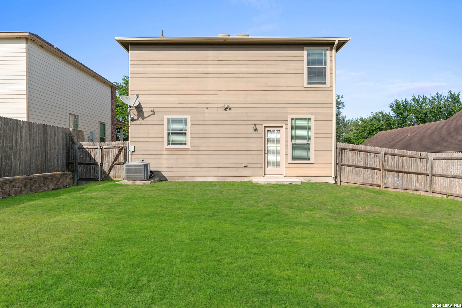 main property photo 27