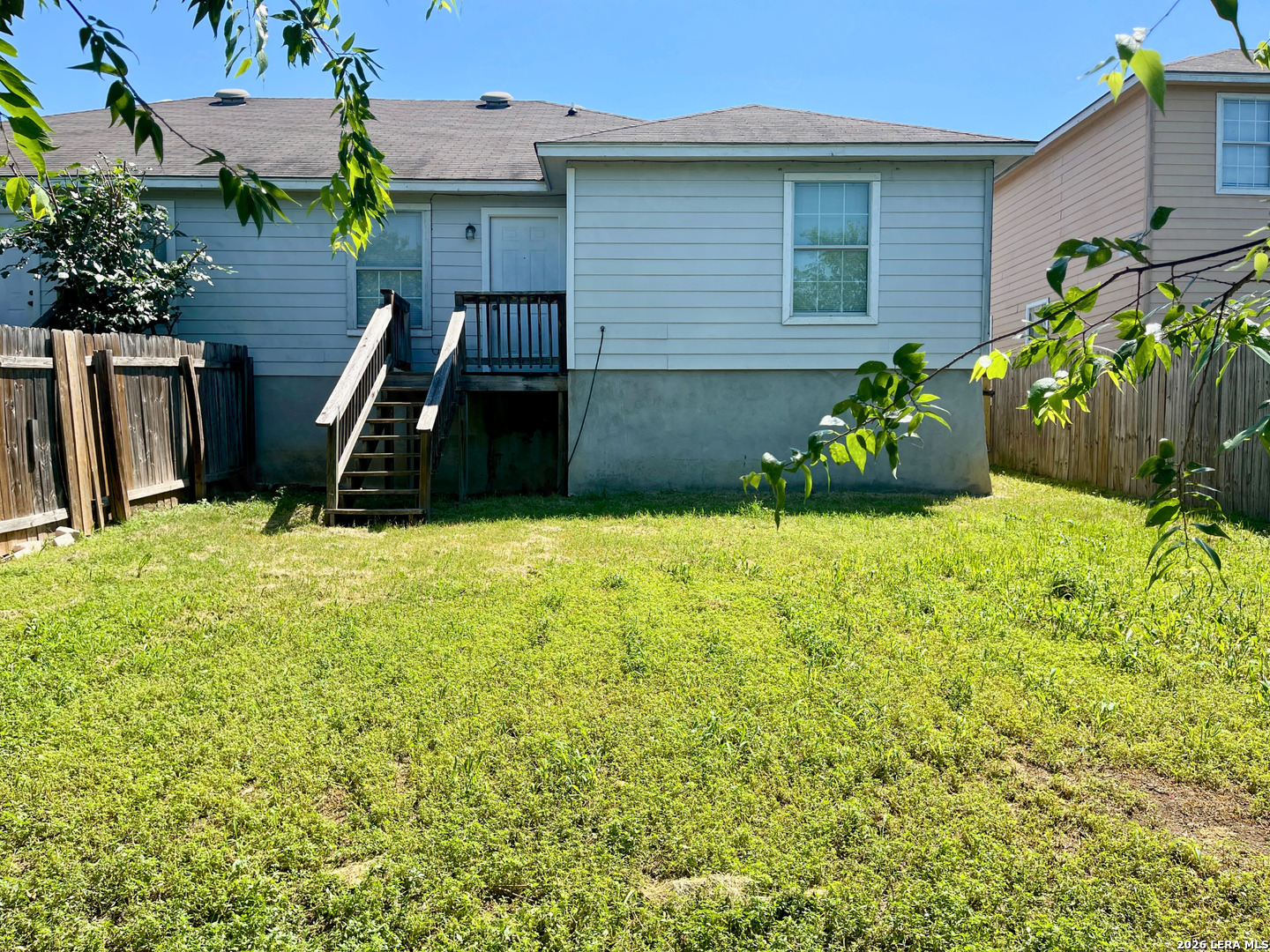main property photo 14