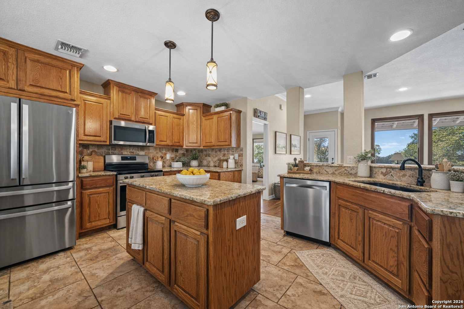 main property photo 14