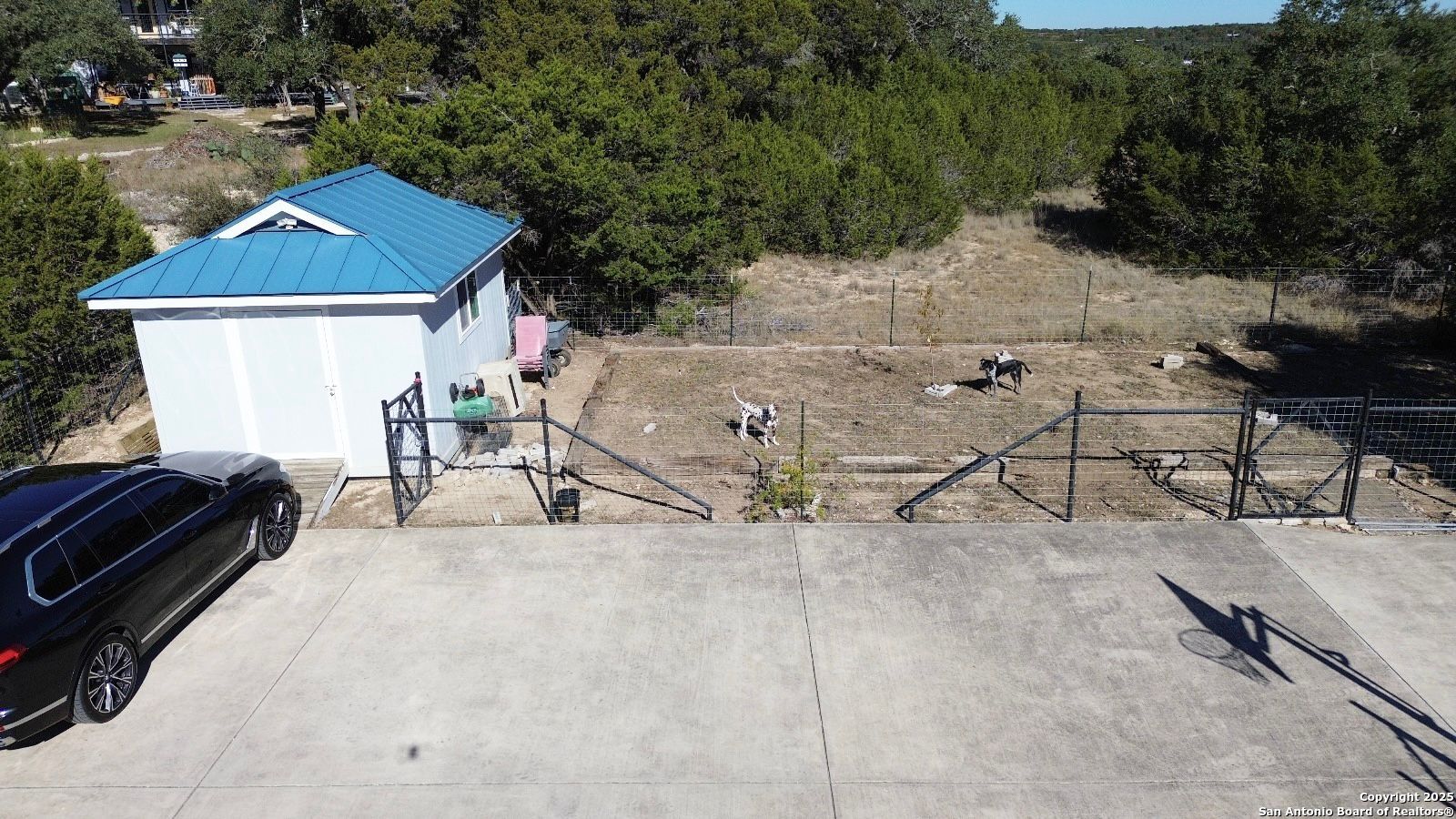 main property photo 42