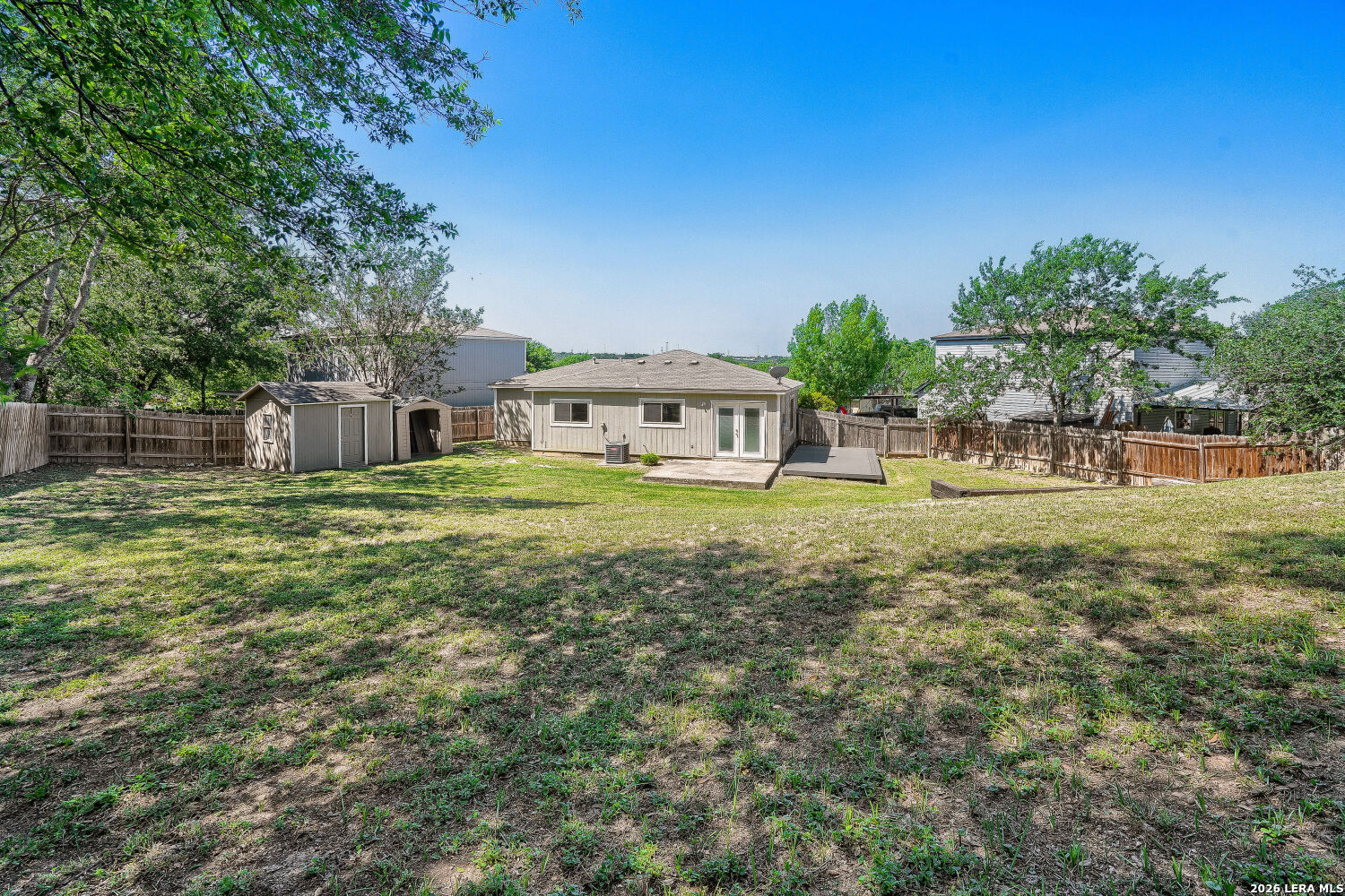 main property photo 9